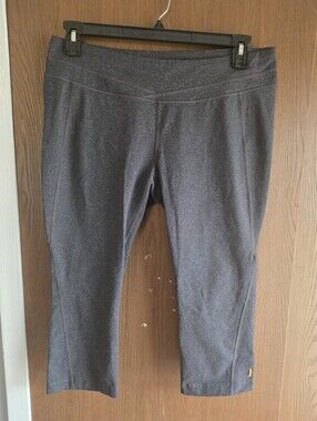 Lucy Dark Gray Heather Cropped Leggings